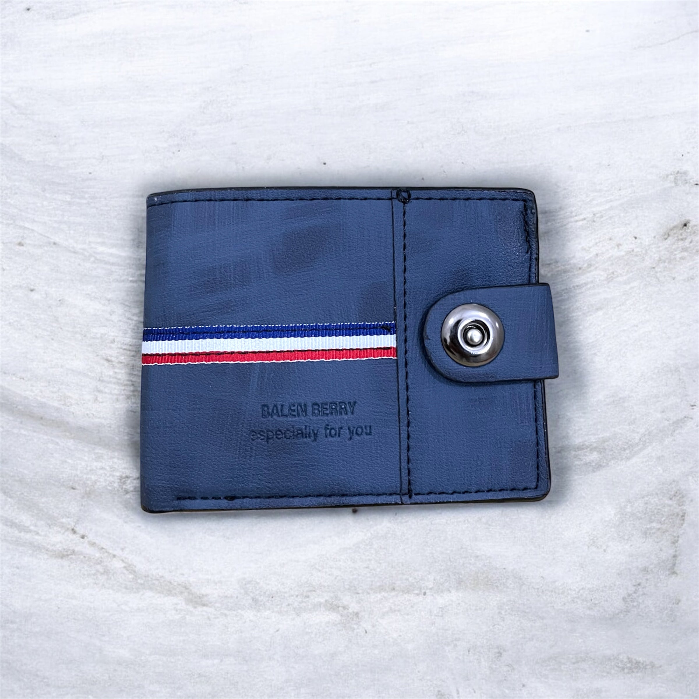 Stylish PU Leather Wallet: 7 Card Slots, Secure & Practical